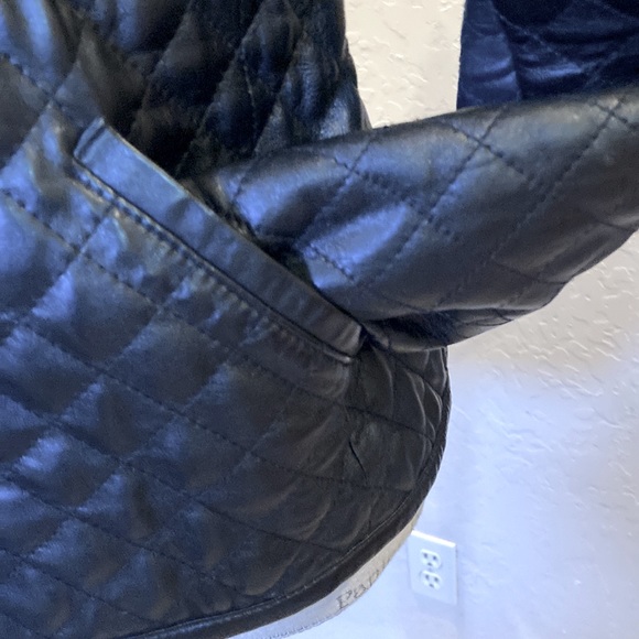 Kenneth Cole black leather women’s jacket - Picture 2 of 7